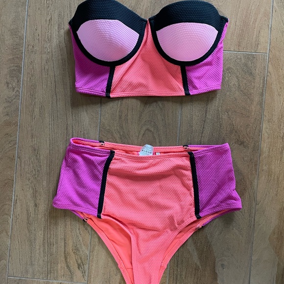 River Island high-waisted bikini set - Picture 1 of 4